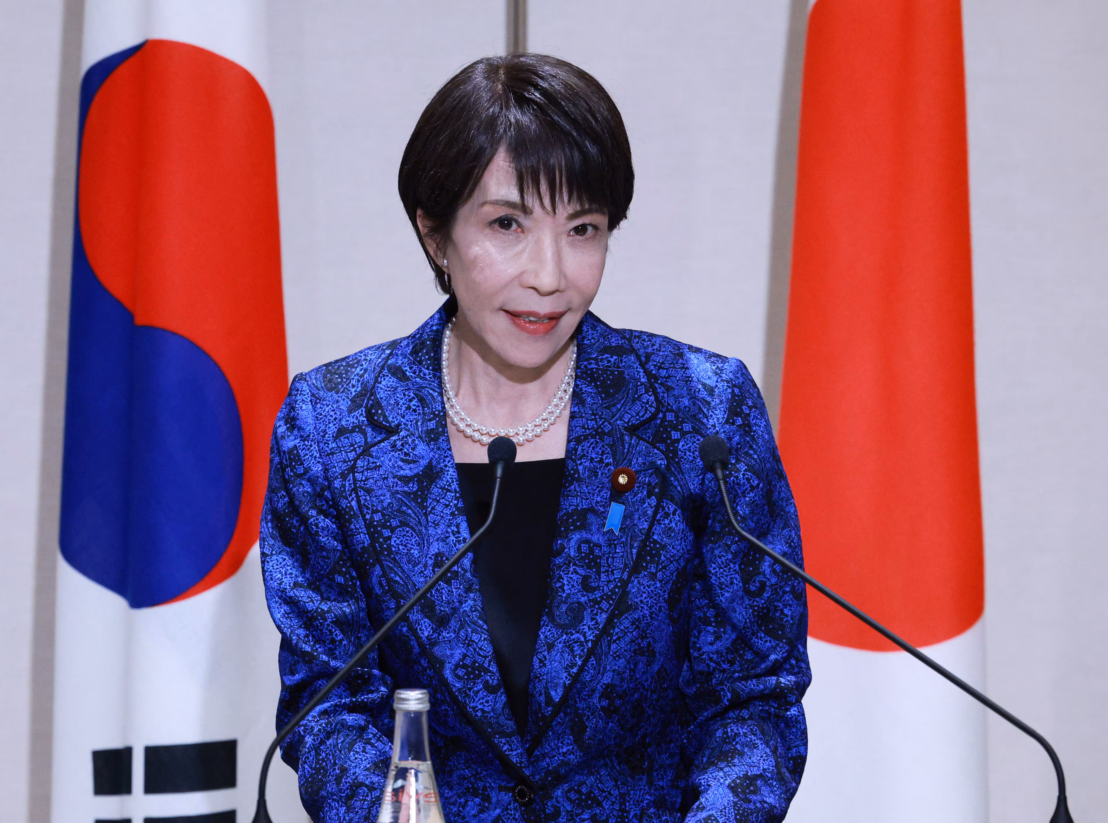 다카이치 사나에 일본 총리가 지난 13일 일본 나라현 회담장에서 이재명 대통령과 공동언론발표를 하고 있다./뉴스1