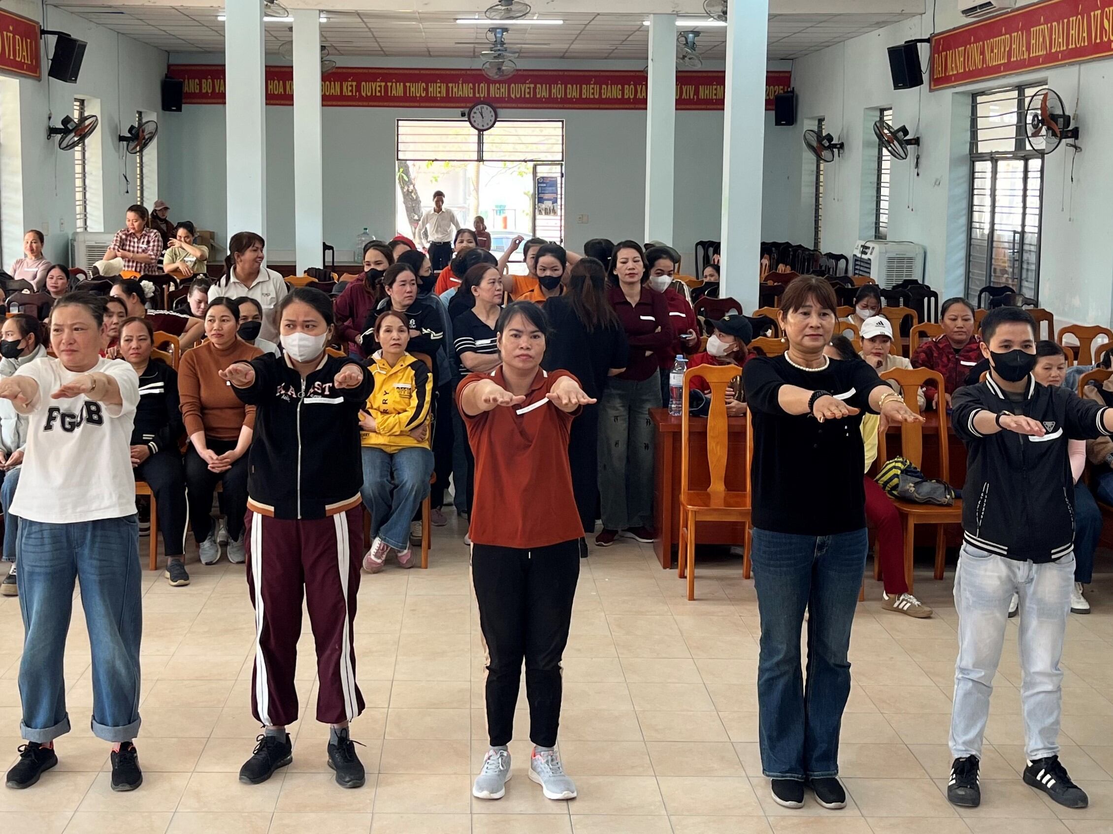 경북 영양군이 농번기 만성적인 인력난 해소를 위해 올해부터 공무원을 현지에 보내 외국인 계절근로자를 직접 선발한다./영양군 제공