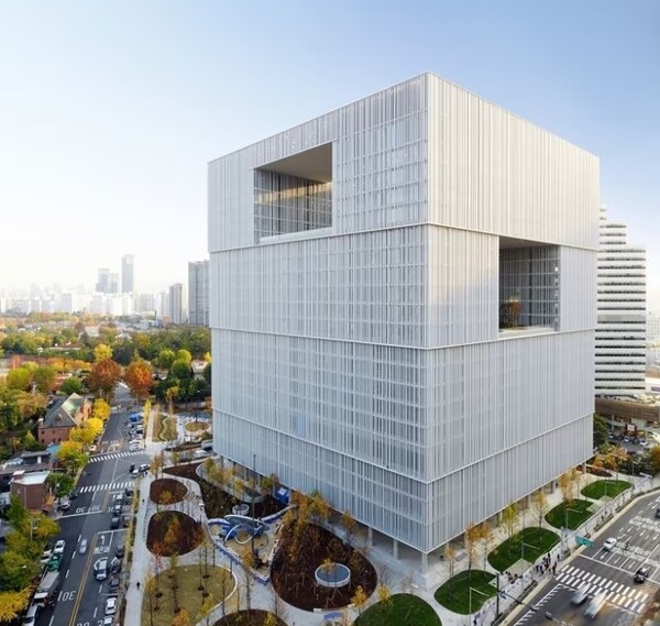 아모레퍼시픽 사옥. / 아모레퍼시픽