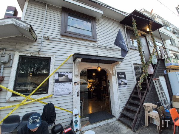 에이수스∙코지마 프로덕션의 ‘스타팅 포인트’ 이벤트 행사장 전면 / 권용만 기자