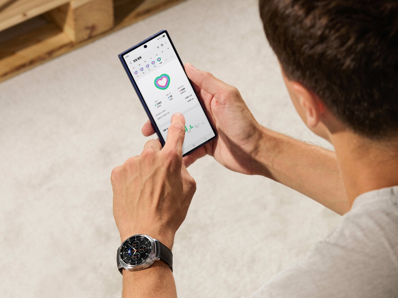 갤럭시 워치8 시리즈 등에 탑재된 ‘삼성 헬스’ 주요 기능이 식품의약품안전처의 ‘디지털의료·건강지원기기’ 1호로 등록됐다. / 삼성전자