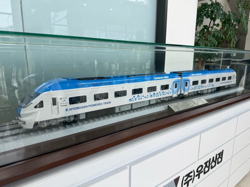 0feef600b5f1608223998190409c706a926a6ef7d344e4c3fdb55d3bdd17e5c47fd26dd931e610a045690611f1b9de5d25dddb41b4