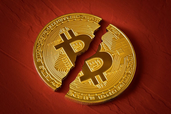 비트코인 하락세가 장기화로 이어지고 있다. [사진: 셔터스톡]