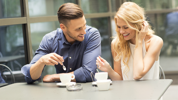 미국인들은 파트너의 금융 지식과 디지털 자산 이해도가 매력적이라고 응답했다 [사진: 셔터스톡]