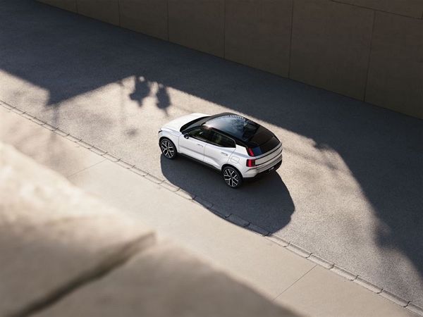 볼보가 EX30의 신규 엔트리 트림을 추가한다. [사진: 볼보]