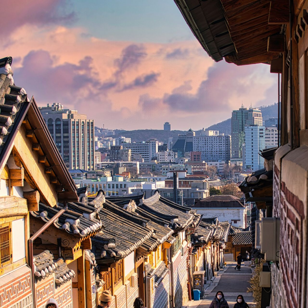 북촌 산책 / 사진=unsplash@(っ◔◡◔)っ Clement 