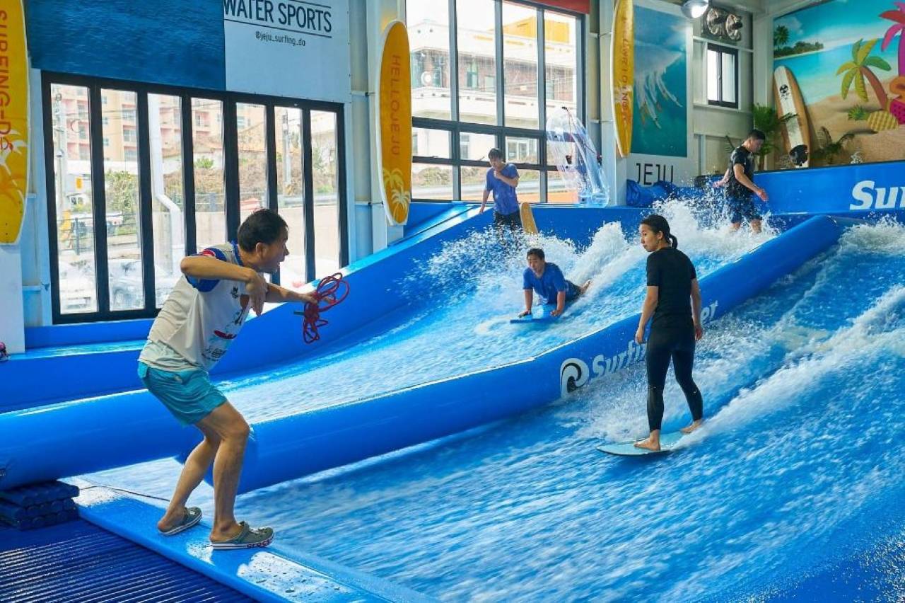 실내서핑 / 사진=한국관광 콘텐츠랩