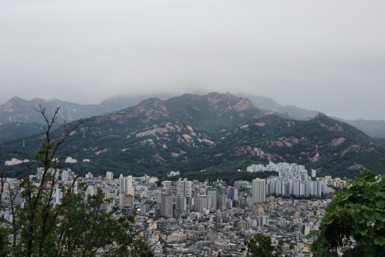 이른 아침 북한산 뷰