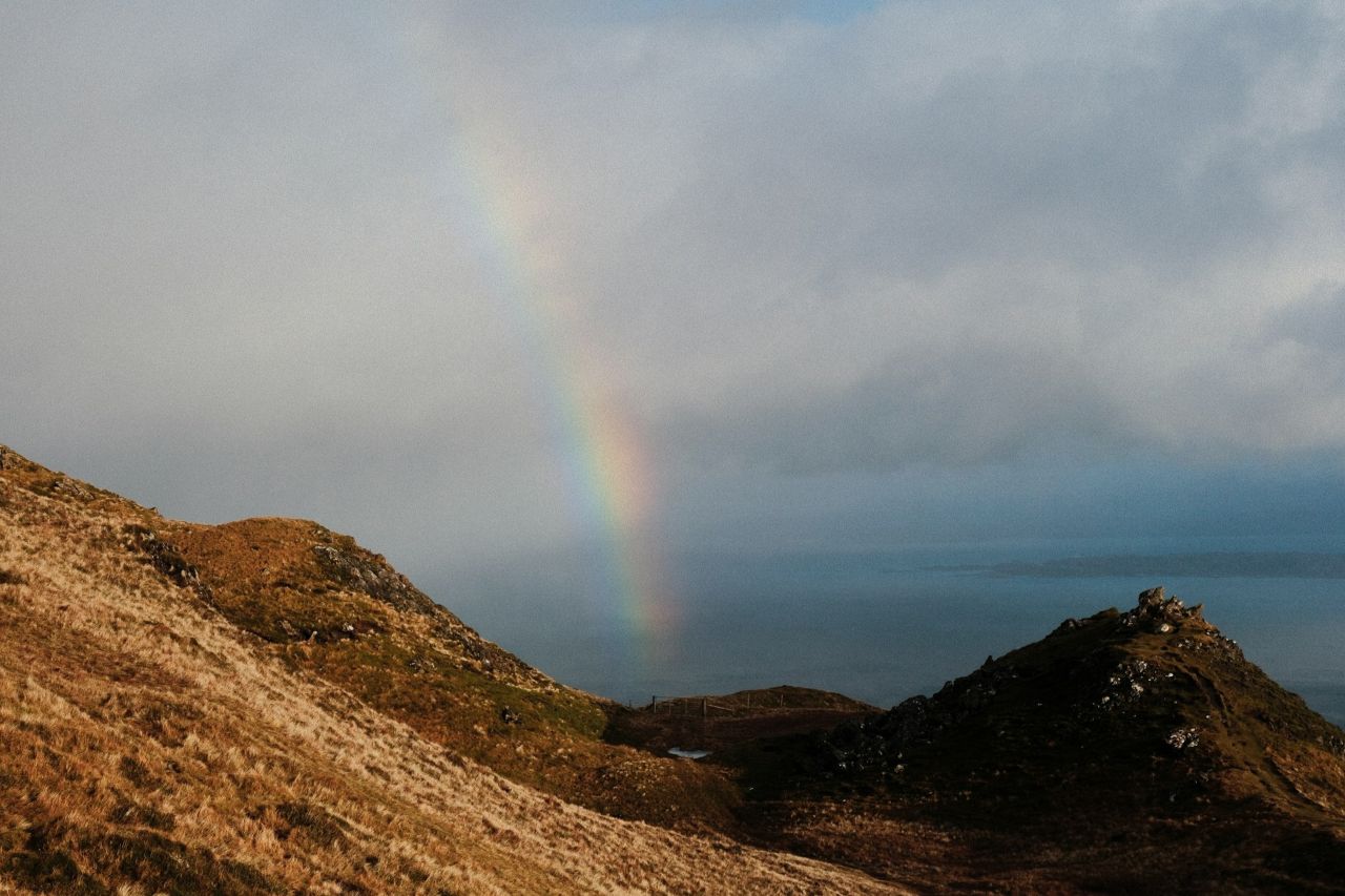 현지 당일치기 투어나 렌터카를 통해 가는 방법을 추천 / 사진=unsplash@Jaz Blakeston Petch