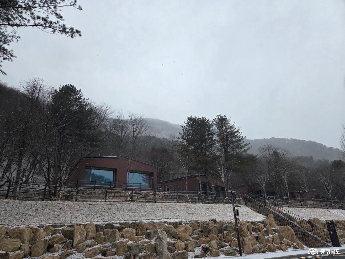 저렴한 가격으로 이용할 수 있는 계룡산생태탐방원 / 사진=충남관광서포터즈@돈키호테 (phmtt0879@naver.com)