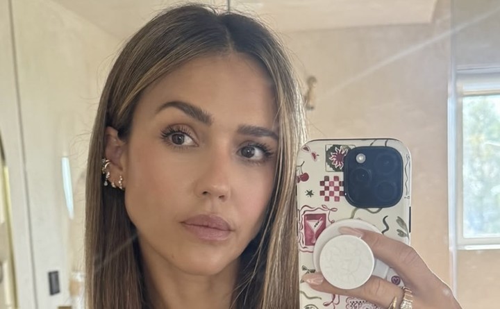 引用:ジェシカ・アルバのSNSアカウント