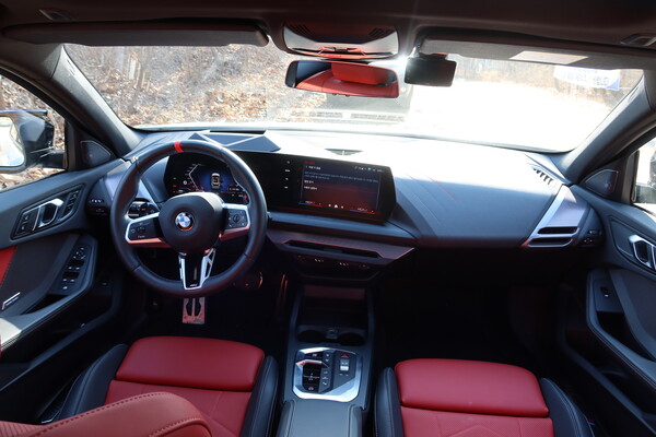 BMW 뉴 M135 xDrive 1열 [오두환 기자]