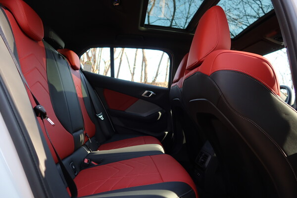 BMW 뉴 M135 xDrive 2열 [오두환 기자]