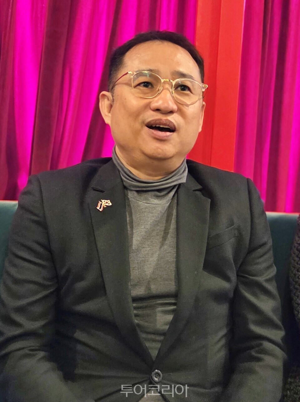 2월 1일부로 지난 3년간 성공적으로 임기를 마친 파타나퐁 퐁텅짜른 전임 소장.