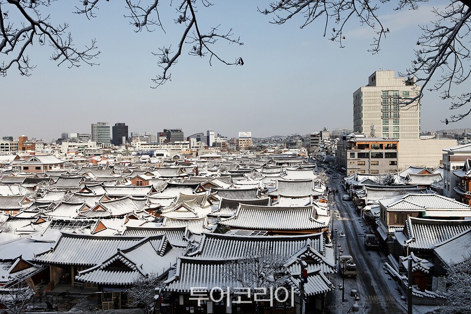 Explore Jeonju: Top 5 Must-Visit Spots for Your Traditional Hanbok Experience