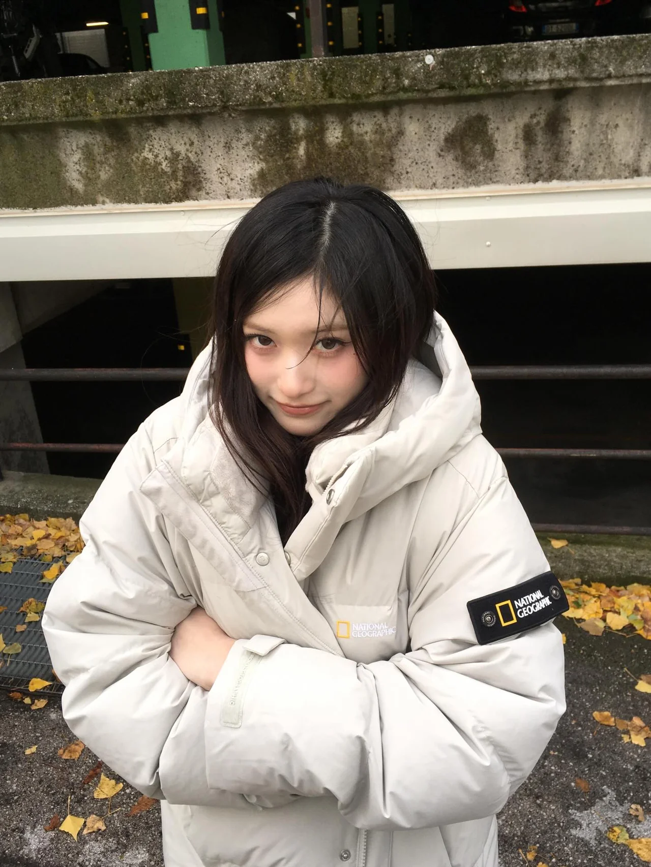 Winter Fashion Tips: Leeseo’s Stunning White Padding Style That Defies the Cold