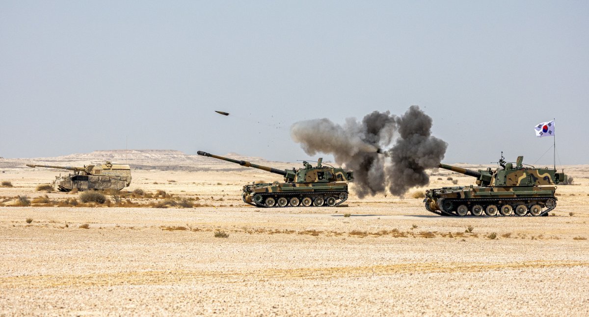 K2 전차-K9 자주포, 카타르 사막에서 실력 발휘하다![청계천 옆 사진관]｜동아일보