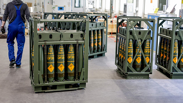 일본, 미국에 155㎜ 포탄 제공 협의 중…“우크라 우회 지원”