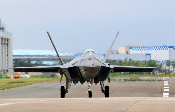 한국형 전투기' KF-21 오늘 이륙...항공산업 새 역사 쓴다 - 파이낸셜뉴스