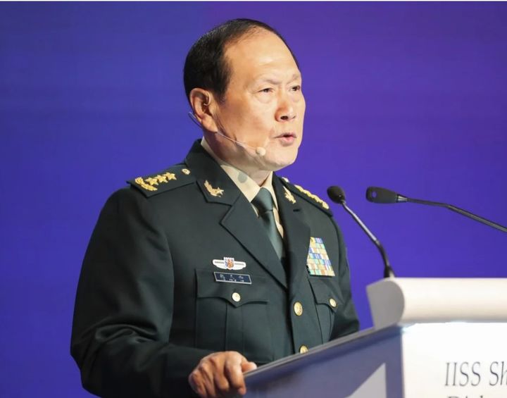 웨이펑허 전 국방장관의 죄, 적을 이롭게 한 '충성실절(忠誠失節)' 배신자