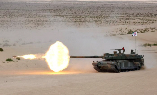 K2전차 4.5km 표적 100% 명중에 UAE측 엄지 척