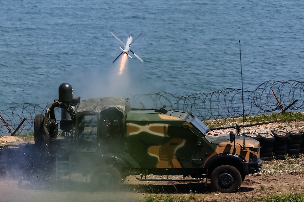 천무-K9 등 290발 쐈다… 軍, 서해상 대북 화력시위｜동아일보