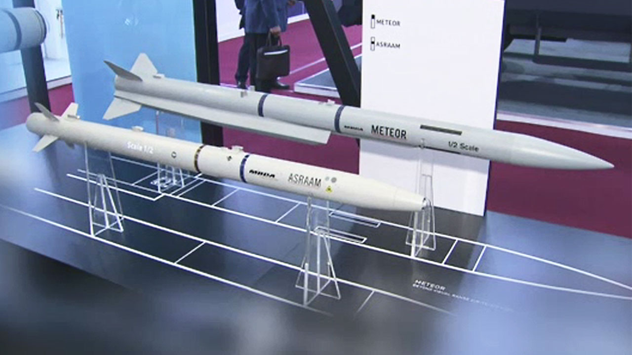 KF-21 · 미티어미사일, 2026년 동시 전력화