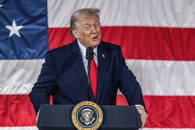 미 건국 250주년 축하금 내라”…트럼프 외교관들 주재국 기업 압박