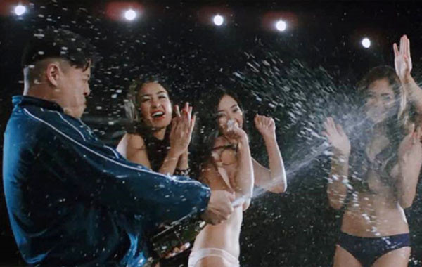 北 김정은, 새 기쁨조 선발기준...'170cm 이상 글래머' - 헤럴드경제