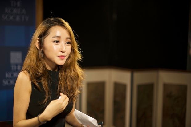 美 탈북대학생 박연미 “흑인 강도 보호한 백인들…미국은 망했다”