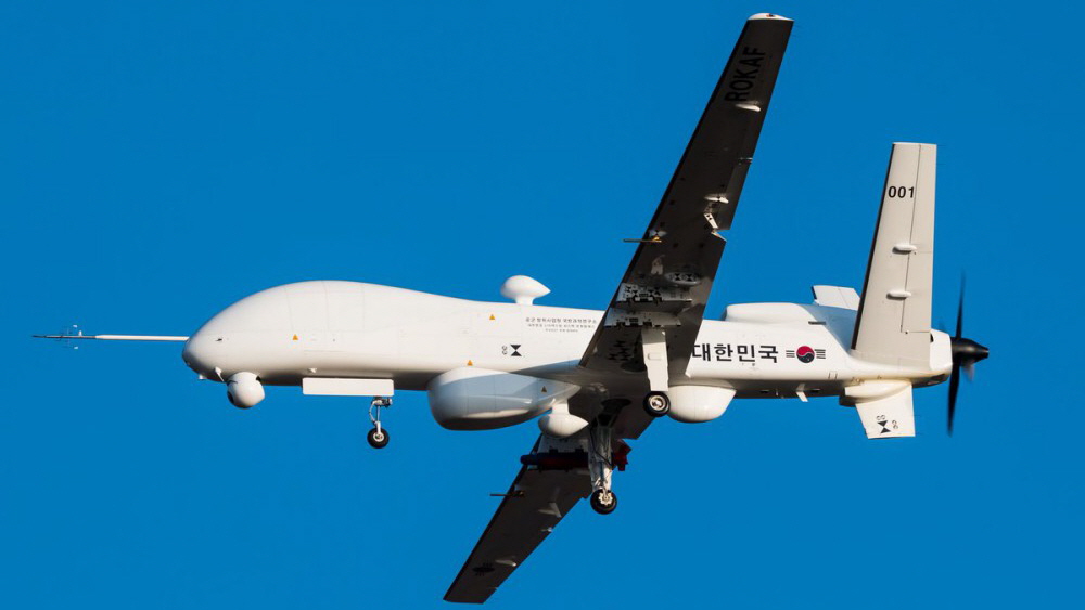 National Interest] '혹시나' 중국 무인기를 구매한 중동 국가들이 '역시나' 후회하고 있는 이유. 대한민국 VS 중국  무인기 성능 비교!