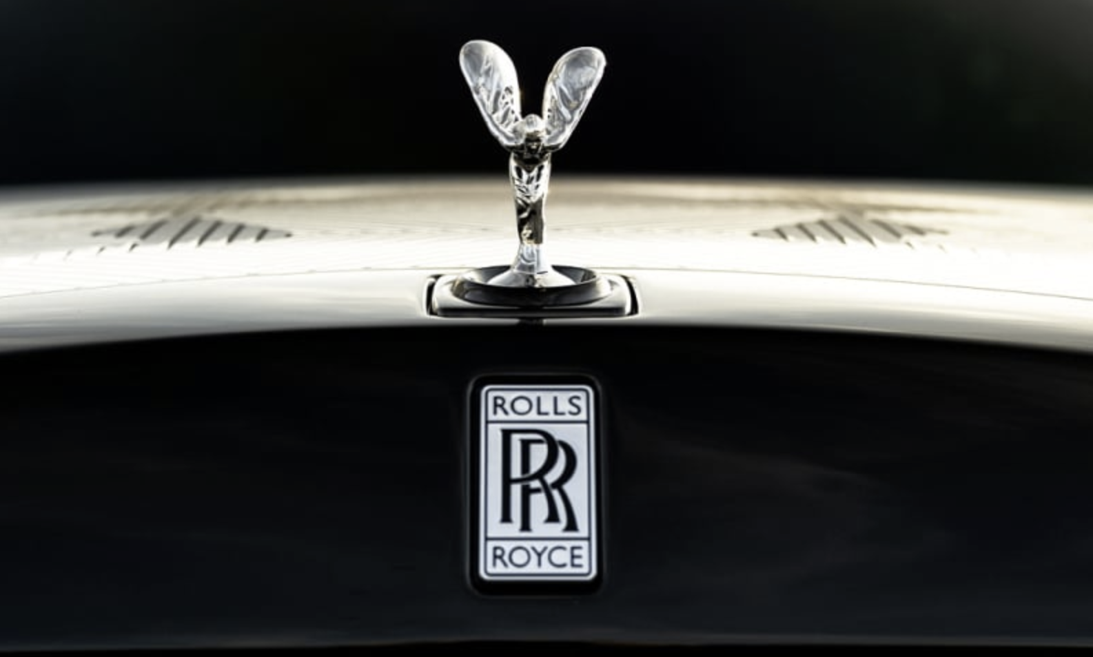 단 한대의 비스포크 롤스로이스 팬텀 아라베스크 공개