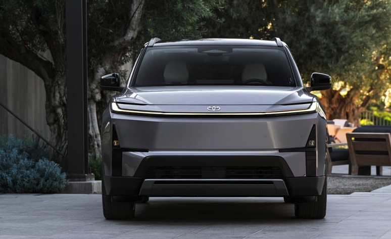 토요타 하이랜더 전기차 공개 7인승 주요정보 알아보기!