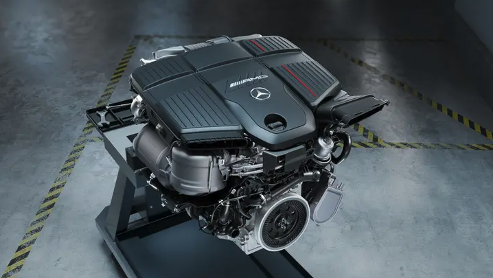 메르세데스 벤츠 드디어 6기통 AMG로 GLC 53 AMG 기통모델 공개