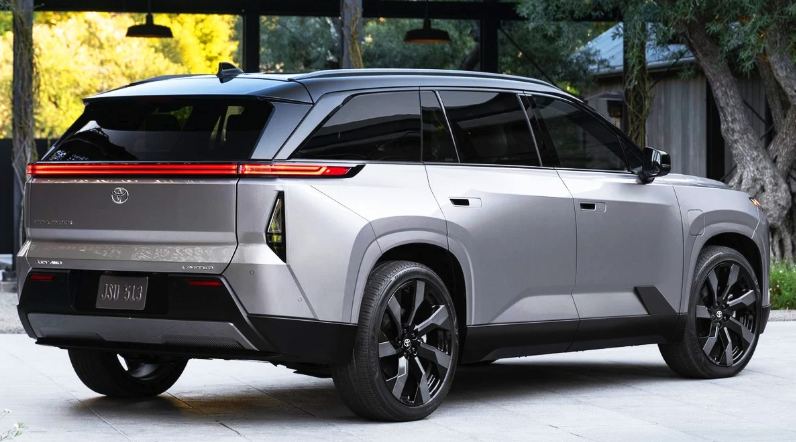 토요타 하이랜더 전기차 공개 7인승 주요정보 알아보기!