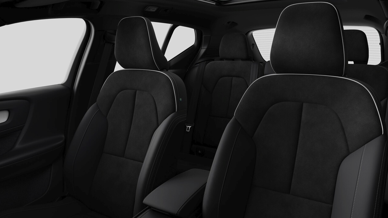 26년형 볼보 XC40 온라인 한정 블랙에디션 판매일은?