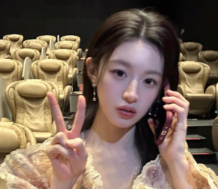 Goyoung Jung’s Adorable Toe Socks: The Latest Trend in Pilates Fashion!