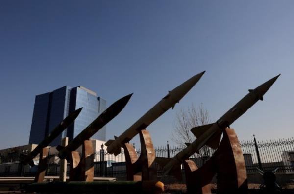 How Iran’s 2000 Ballistic Missiles Shift the Nuclear Negotiation Power Dynamics with the US