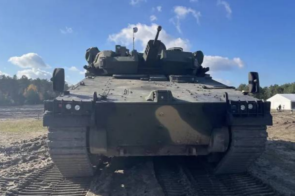 1. ルーマニア、防衛産業の新たな拠点に？韓国のレッドバックが魅力を発揮！2. 韓国の防衛産業、ルーマニアでの「現地生産80%」を実現！未来の戦略とは？3. ルーマニアが選ぶべきは韓国のレッドバック？防衛産業の新たな潮流{k01} ルーマニア、防衛産業の新たな拠点に？韓国のレッドバックが魅力を発揮！