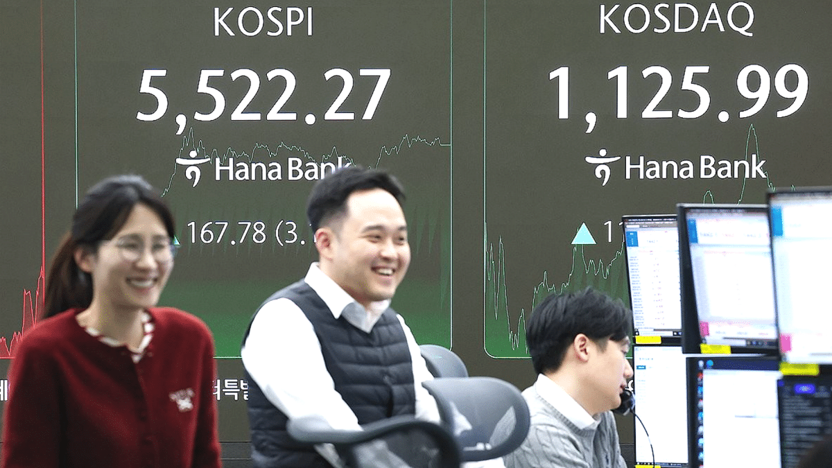 코스피 5500 돌파했는데…개인들이 정반대로 배팅해 -44% 손실 난 '이 종목' 1 개인 투자자 곱버스