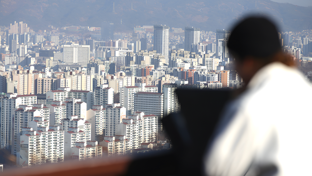 집값 기대 심리 '와르르'… 4060세대 이탈, 2월 주택가격전망 하락