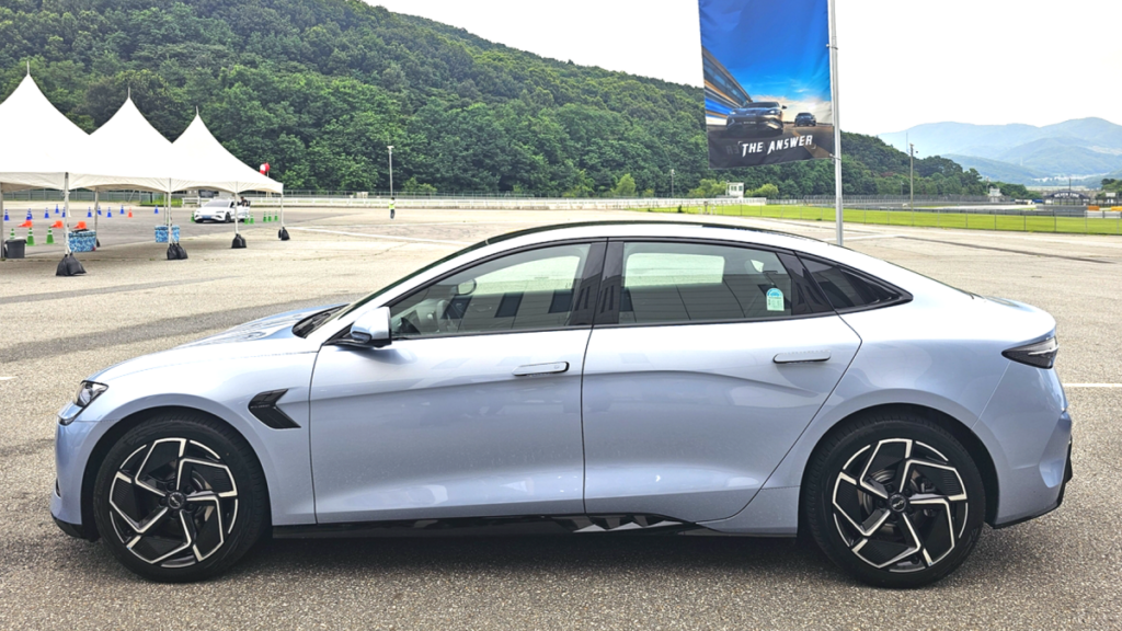 BYD 씰 RWD 트림 가격