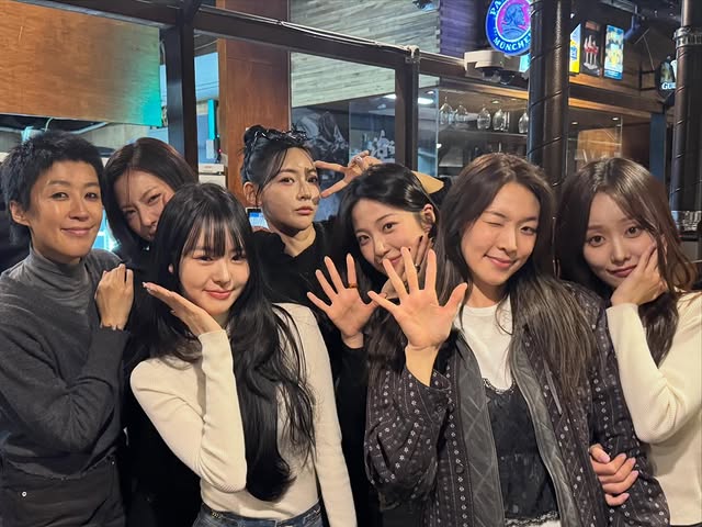 〈솔로지옥5〉 출연자 회식 사진(사진=홍진경 인스타그램)