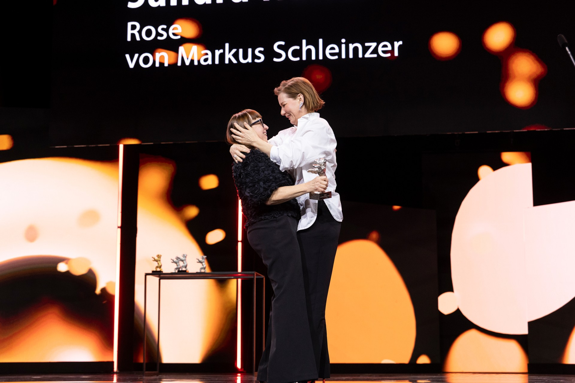 은곰상의 배우 잔드라 휠러 © Berlinale 2026