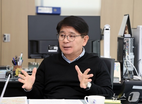 Choi Jung Rok, head of South Korea\'s Animal and Plant Quarantine Agency / Courtesy of News1