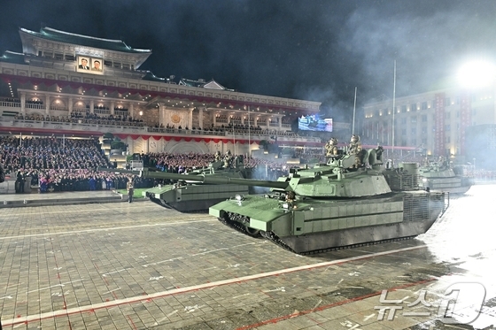 A view of the new Cheonma-20 tank, unveiled at the military parade marking the 80th anniversary of the founding of the Workers\' Party of Korea, held at Kim Il-sung Square in Pyongyang last October / Rodong Sinmun