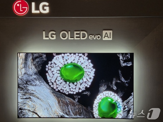 LG Electronics has unveiled its next-generation premium OLED TV, the EVO 2026.3.25 / News1