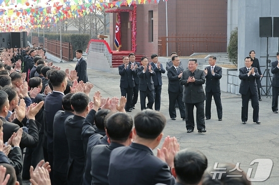 On Monday, Rodong Sinmun, the official newspaper of North Korea’s Workers’ Party, reported that elections for the 15th Supreme People’s Assembly of the Democratic People’s Republic of Korea were held on March 15 in all constituencies nationwide, adding that Kim Jong Un, General Secretary of the Party, visited a polling station set up at the Chonsong Youth Coal Mine, part of the Suncheon District Youth Coal Mine United Enterprise, to cast his vote / Rodong Sinmun