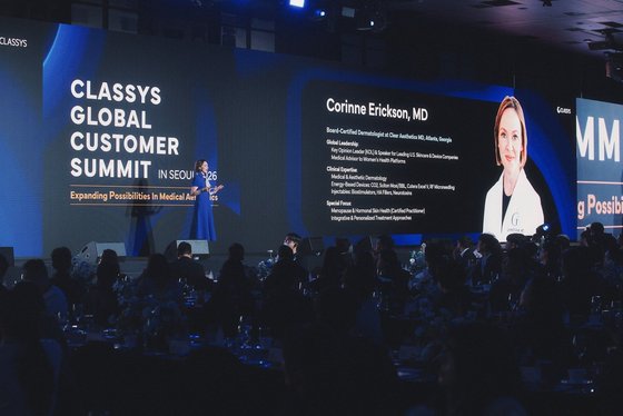 Dr. Corinne Erickson delivers a clinical presentation at CGCS 2026, held on March 22 / Provided by Classys