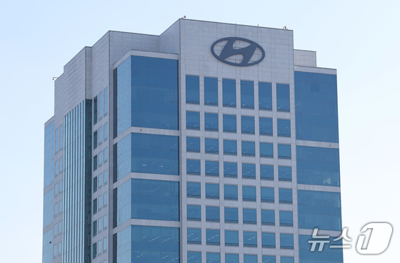 A view of Hyundai Motor Company\'s headquarters in Yangjae-dong, Seocho-gu, Seoul / News1